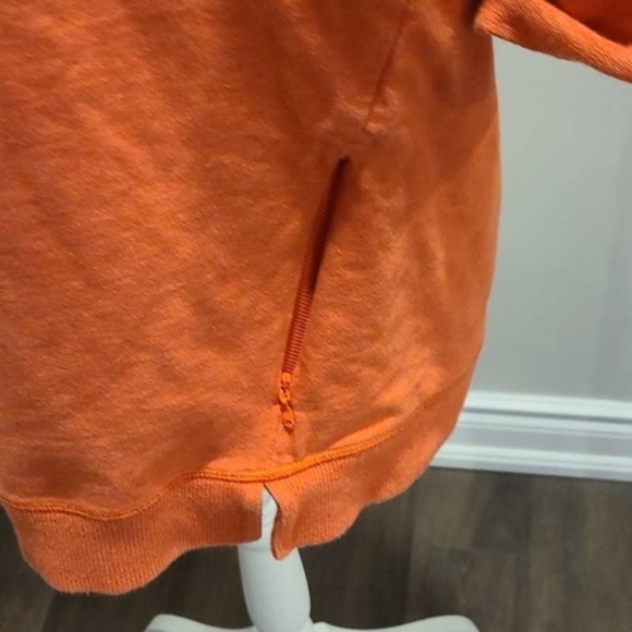 Lululemon crew neck short sleeve sweatshirt - scene top size 6 - Picture 5 of 5